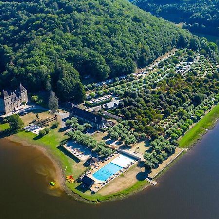 Camping Le château du gibanel Saint-Martial-Entraygues Exterior foto