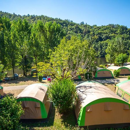 Camping Le château du gibanel Saint-Martial-Entraygues Exterior foto