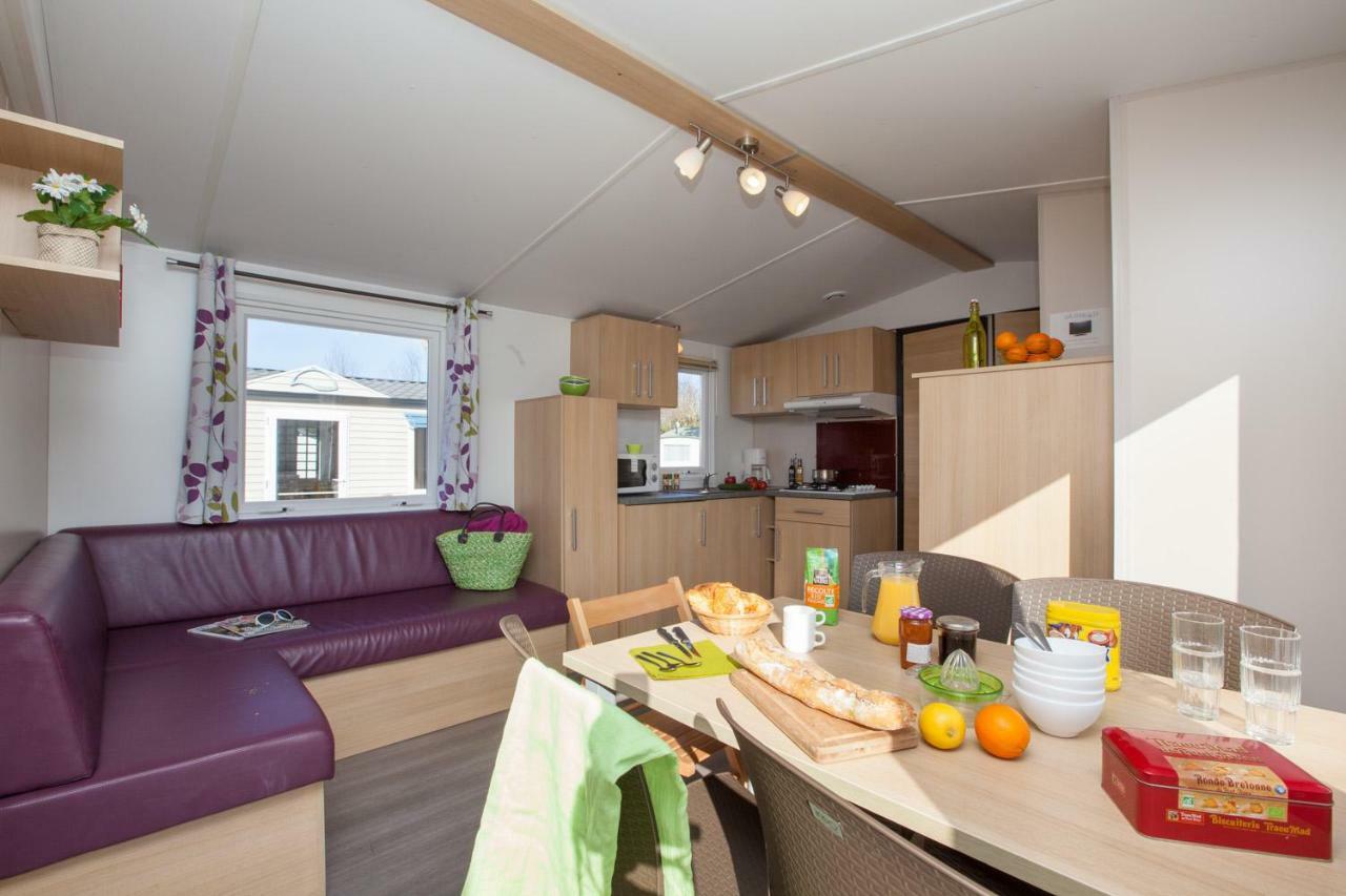 Camping Le château du gibanel Saint-Martial-Entraygues Exterior foto